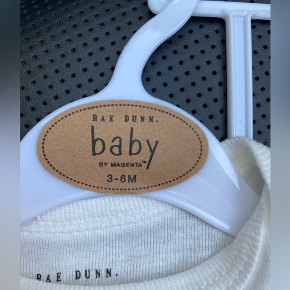 NWT Rae Dunn Baby by Magenta Onesie Pants Set and Beanie Size  3-6 Months - Picture 4 of 4